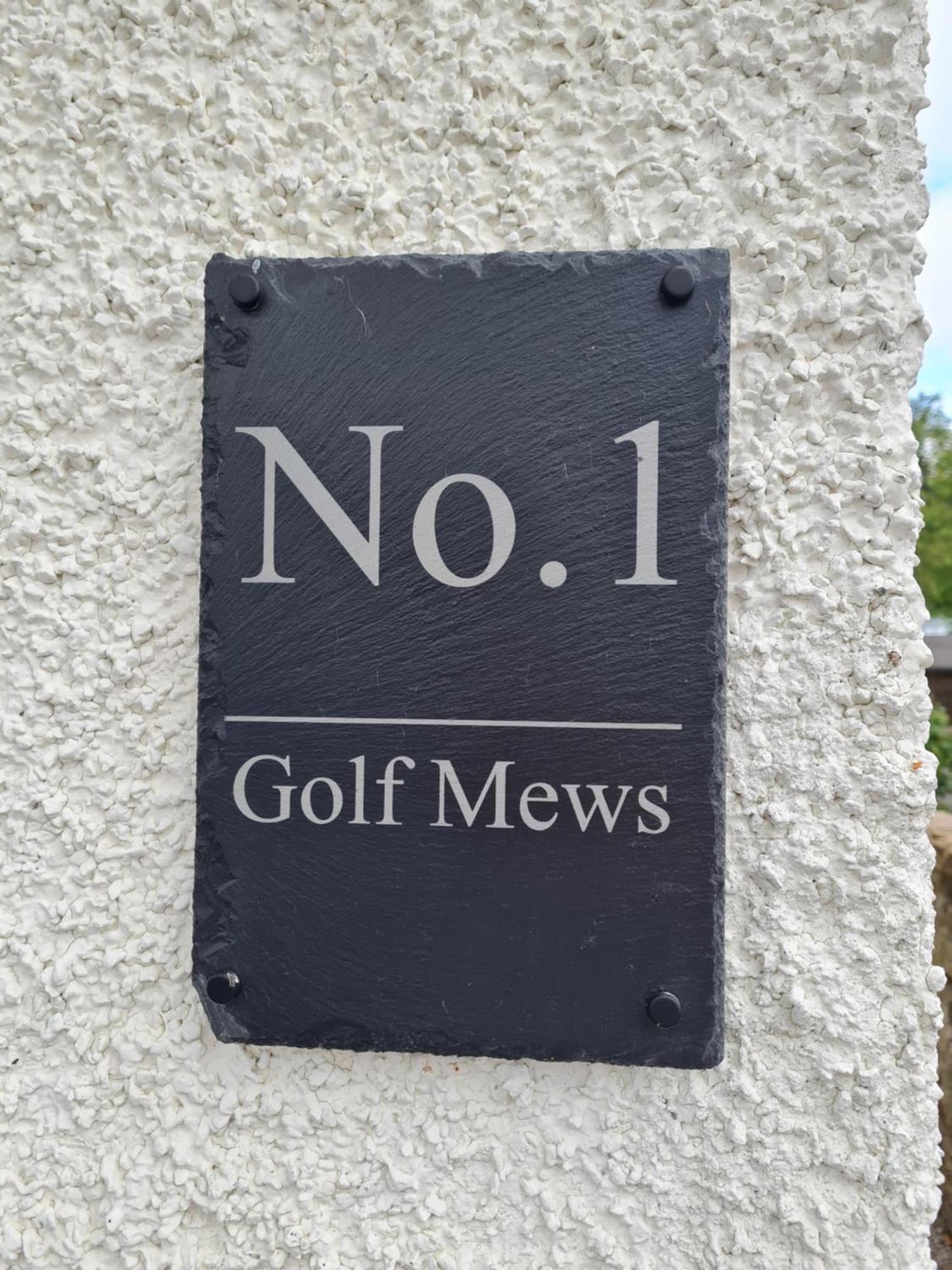 1 Golf Mews Appartement Ballater Buitenkant foto